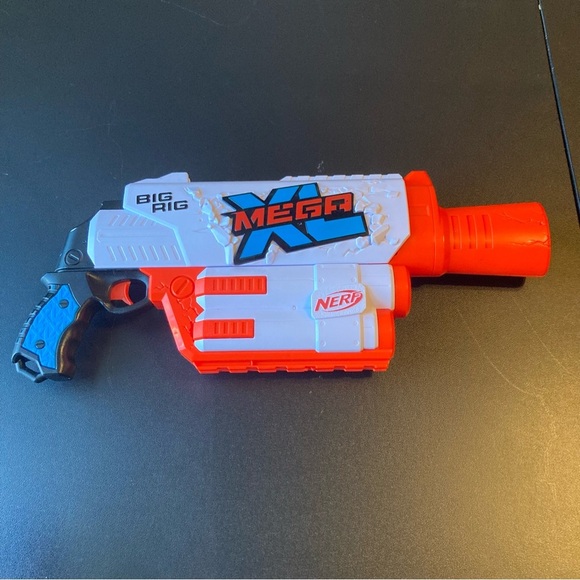 Nerf Mega XL Big Rig Blaster - Picture 2 of 3